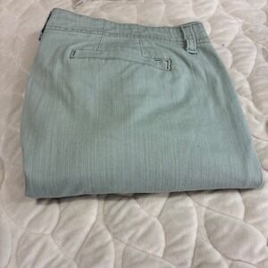 Gloria Vanderbilt Women's Capri Cropped Pants Embroidered Size 18 Comfort Cadual
